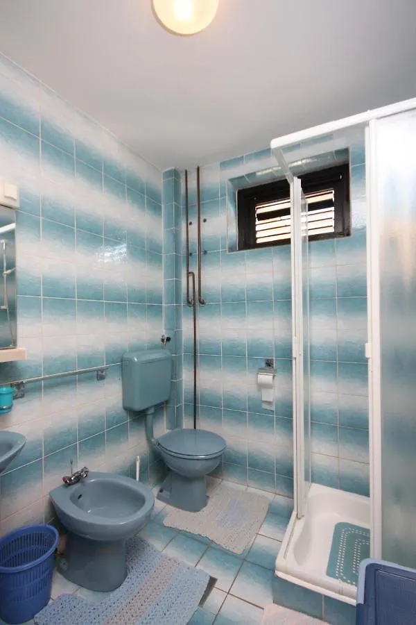 Apartments For Families With Children Lopar, Rab - 10402 Lopar